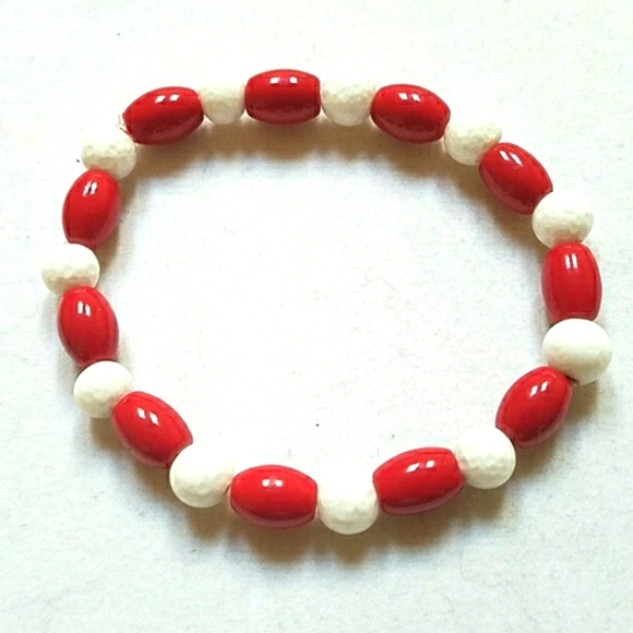 BRACELETS RED WHITE CRYSTALS Stretch Band OSFM - Picture 2 of 3